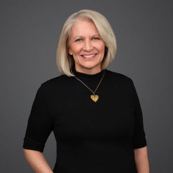 Portrait of Lisa Lundberg, Realtor