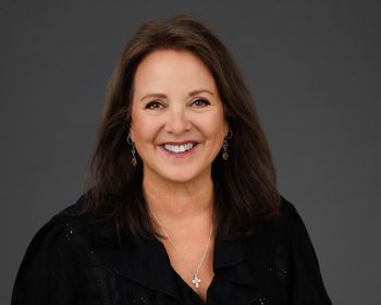 Portrait of Cheryl Chandler, Realtor®