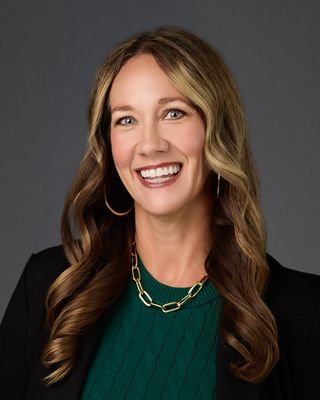 Portrait of Jennifer Leininger, Realtor®